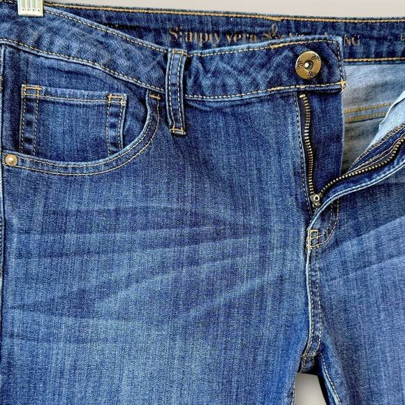 Simply Vera Wang Bootcut Stretch Mid Rise Blue Wash Jeans Size 10 Cutoff Hem - Picture 6 of 12